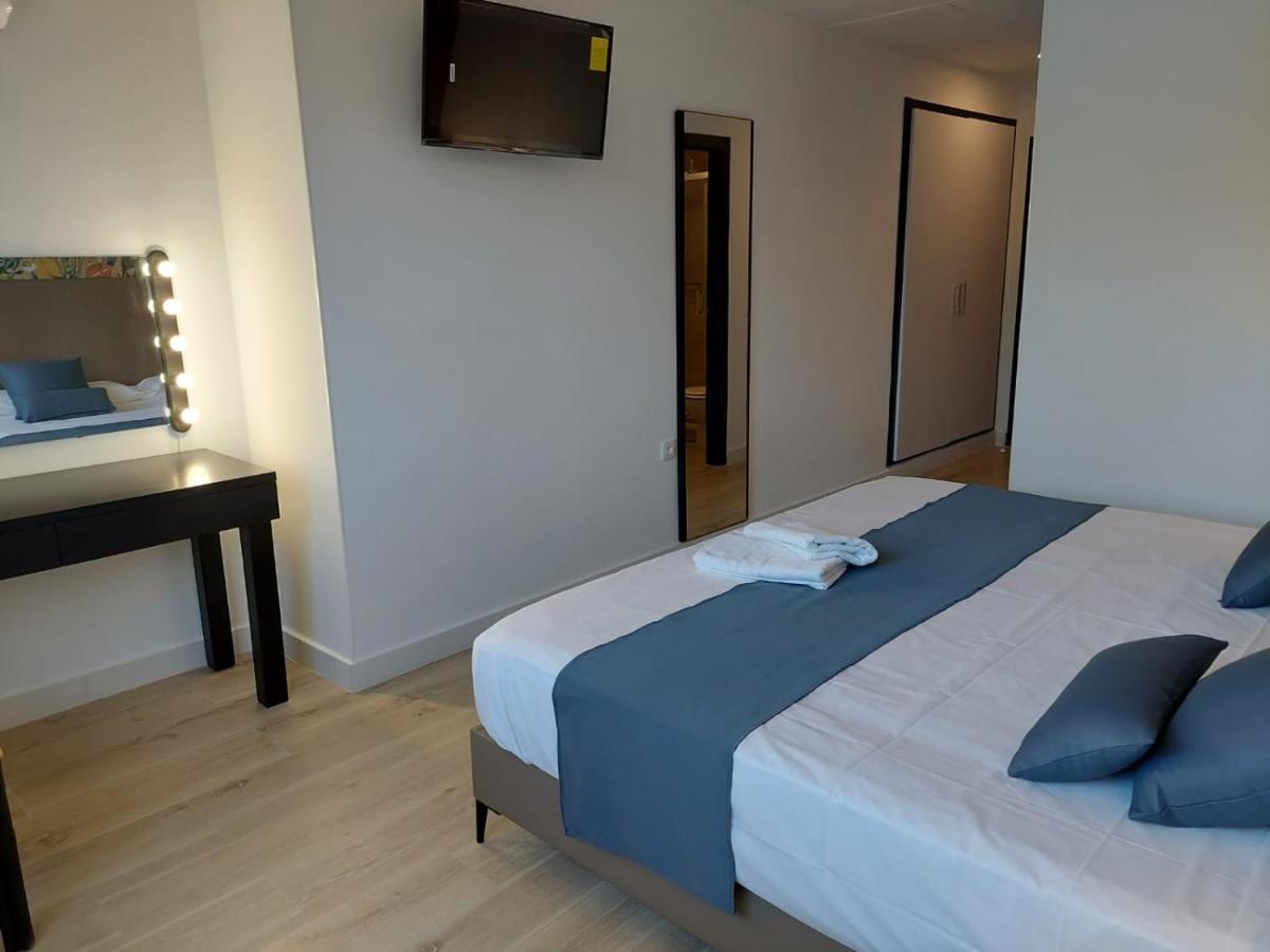 Hostal Garden Rous Paiporta Buitenkant foto