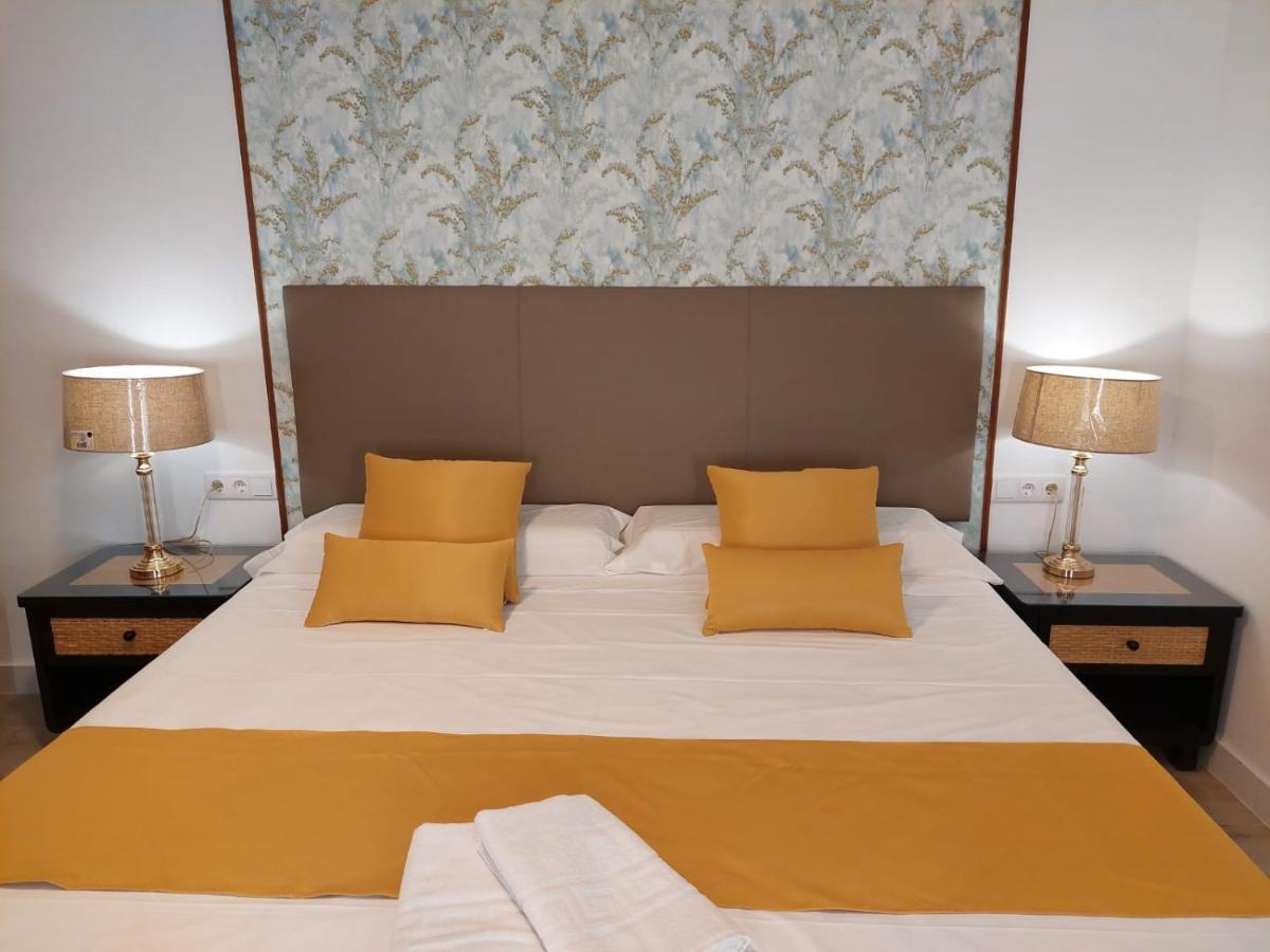 Hostal Garden Rous Paiporta Buitenkant foto