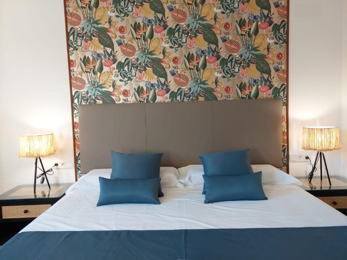 Hostal Garden Rous Paiporta Buitenkant foto