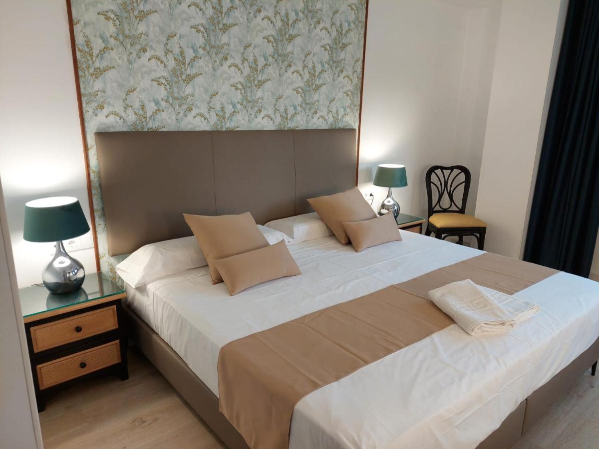 Hostal Garden Rous Paiporta Buitenkant foto