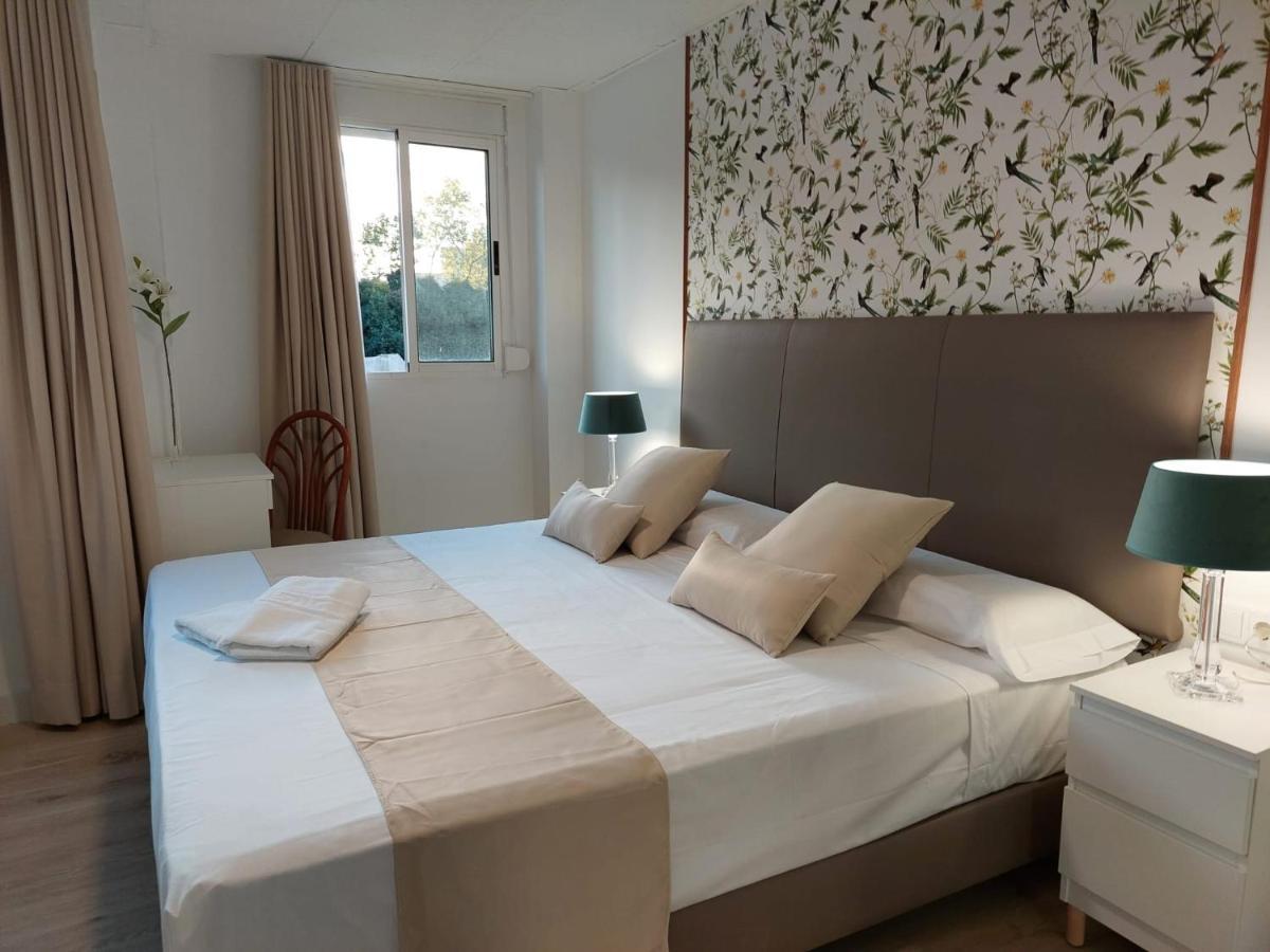 Hostal Garden Rous Paiporta Buitenkant foto