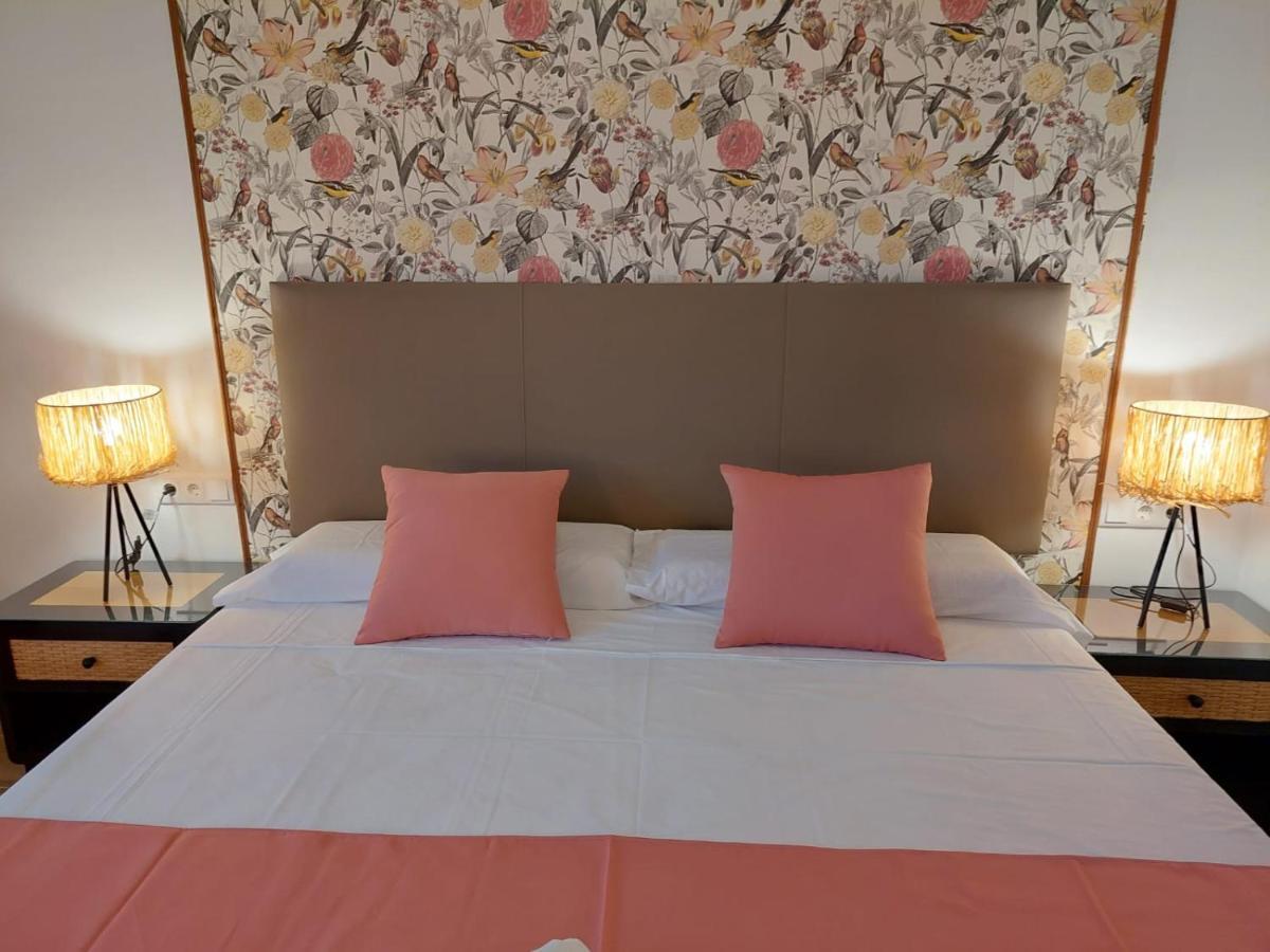 Hostal Garden Rous Paiporta Buitenkant foto