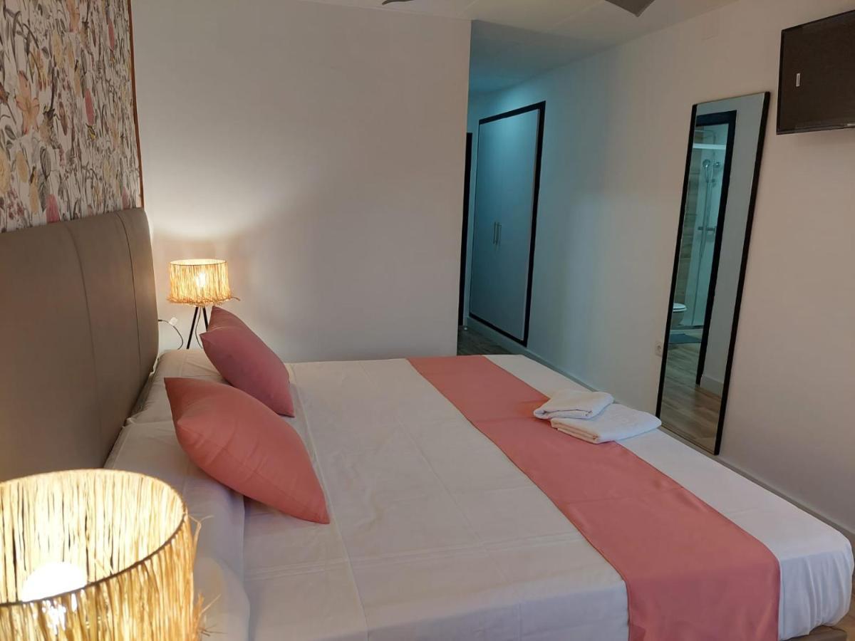 Hostal Garden Rous Paiporta Buitenkant foto