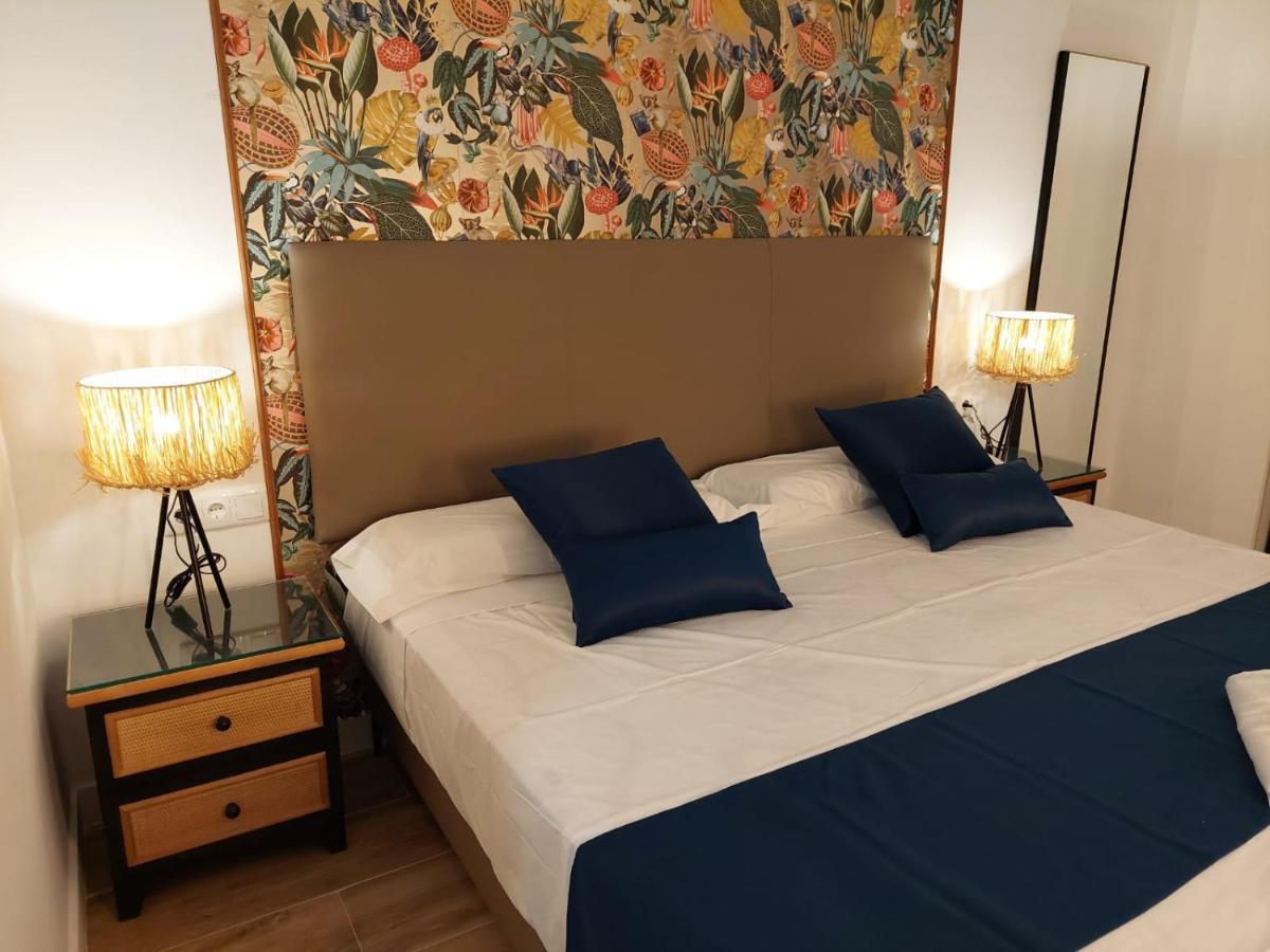 Hostal Garden Rous Paiporta Buitenkant foto