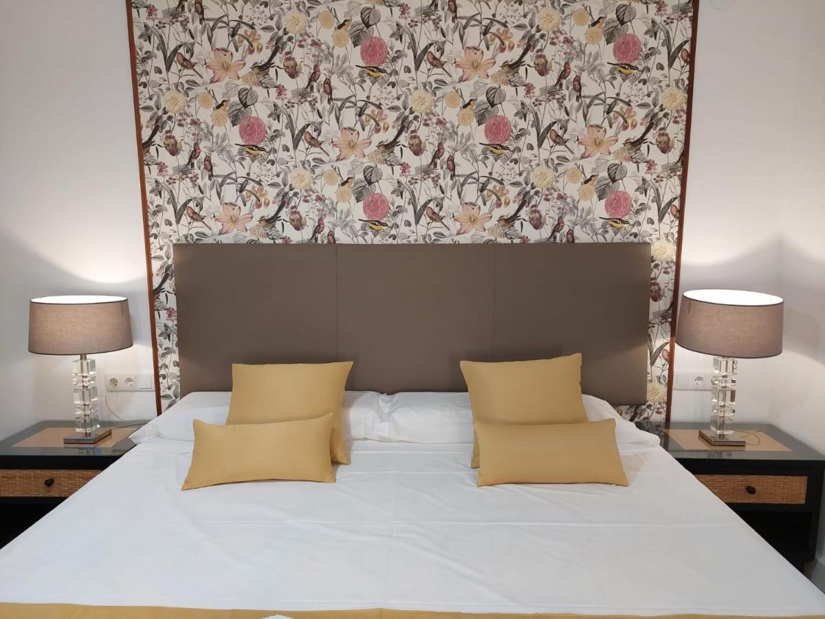 Hostal Garden Rous Paiporta Buitenkant foto