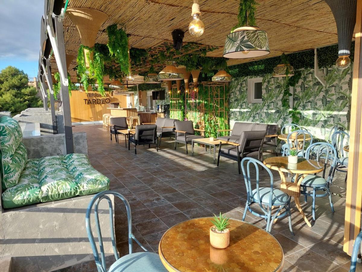 Hostal Garden Rous Paiporta Buitenkant foto