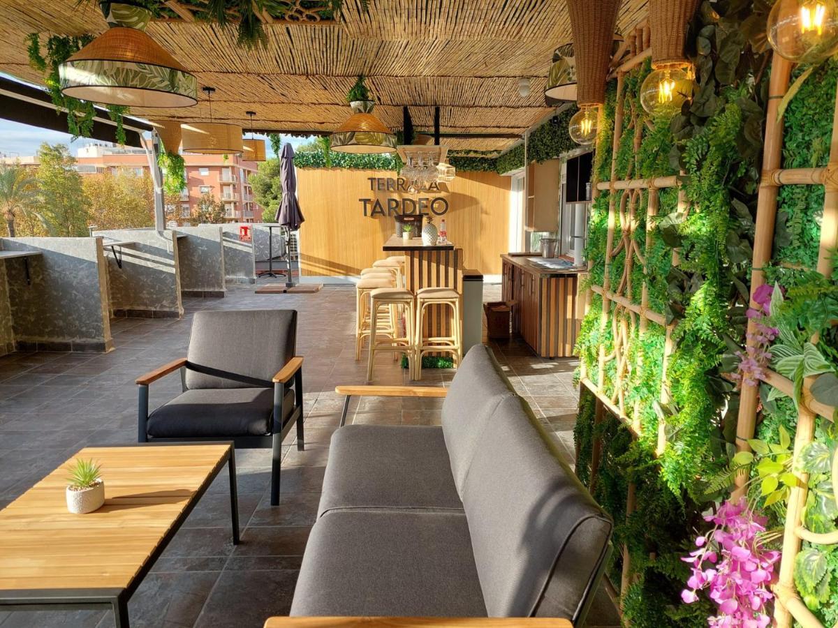 Hostal Garden Rous Paiporta Buitenkant foto